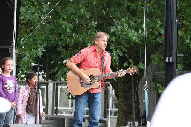 gal/2010/2010 Saitentwist Weltkindertag Burgplatz Essen 20.09.JugendhilfegGmbH Essen/2010 Saitentwist Weltkindertag Burgplatz Jugend Hilfe gGm20.09. 070.jpg